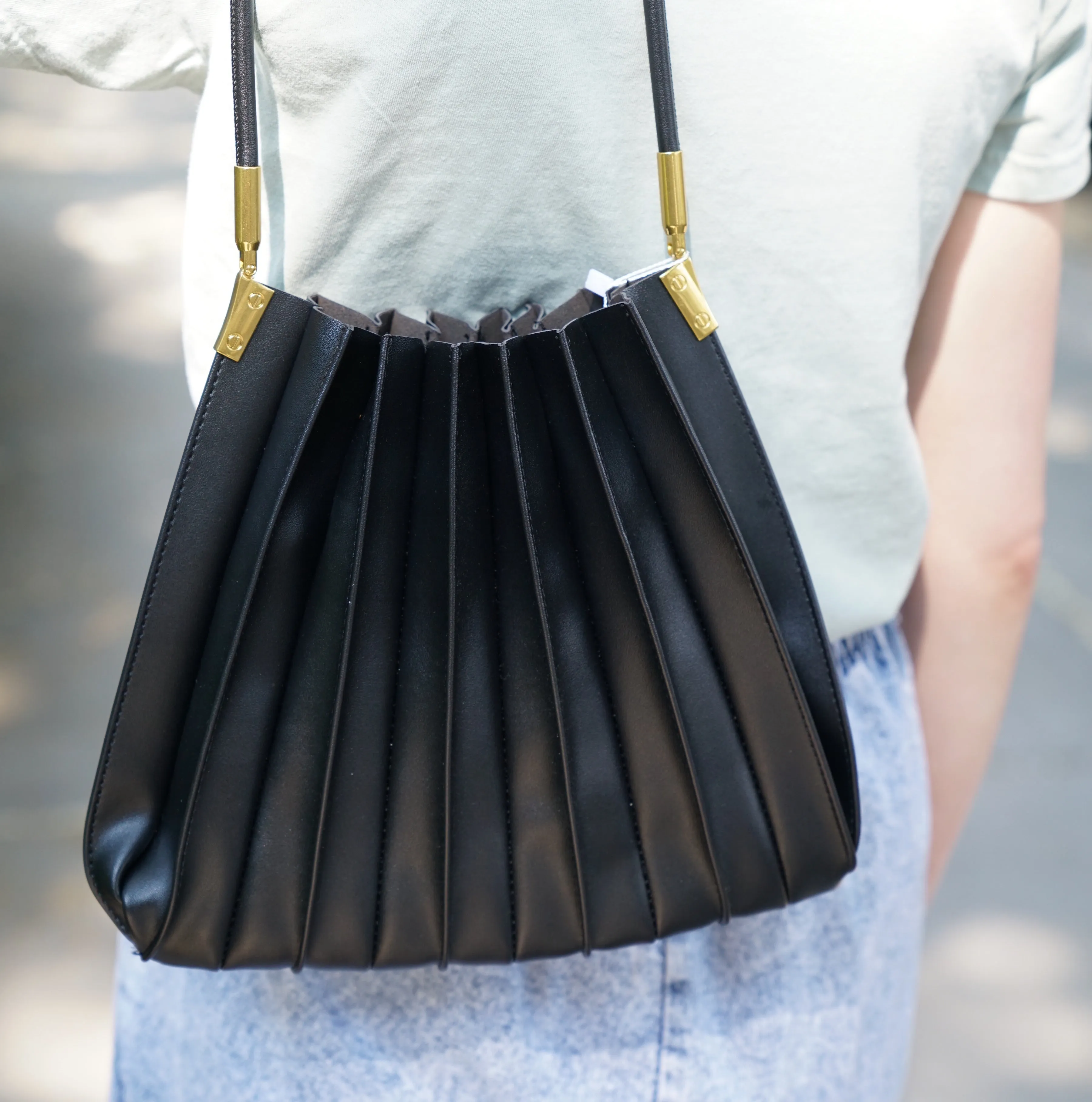 Carrie Pleated Vegan Shoulder Bag in Black