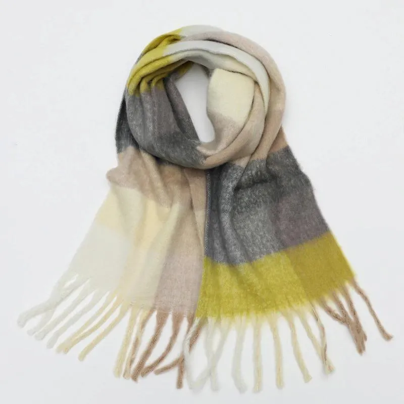 Colorful Plaid Warm Scarves with Chic Tassel