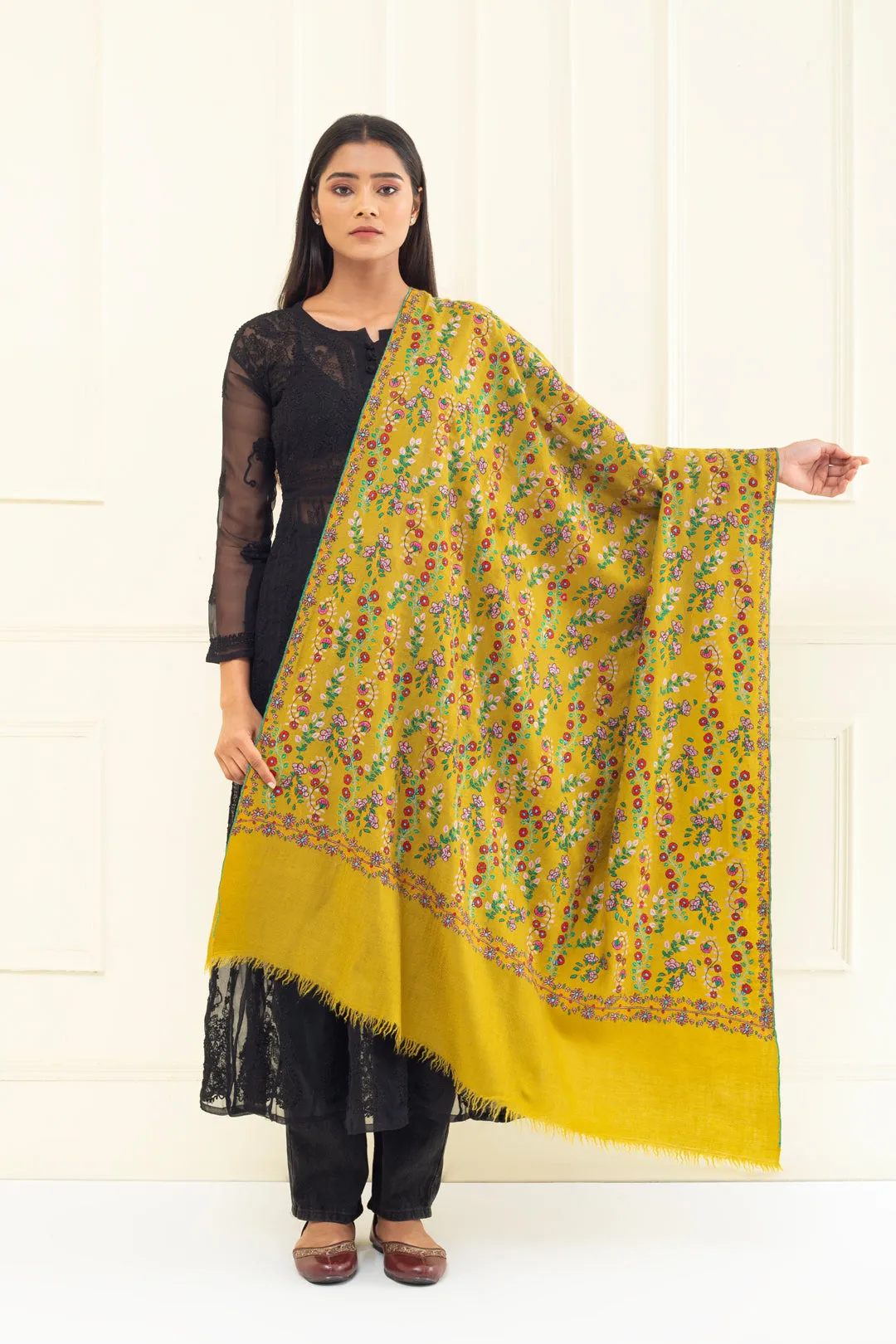 Peri winkle Neem Jamavar Sozni Embroidered Pashmina Shawl