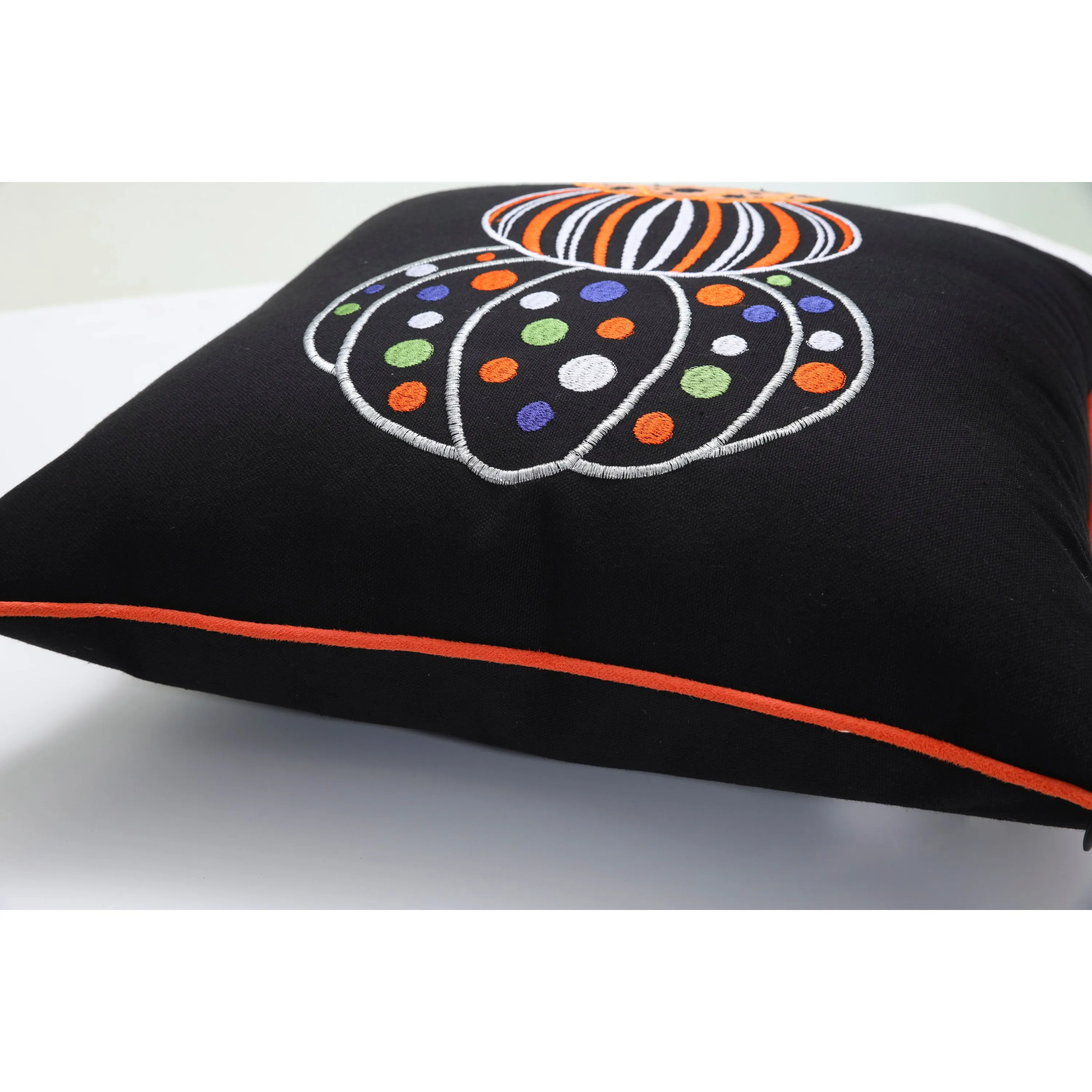 Pumpkin Stack Black 18-inch Throw Pillow Cover