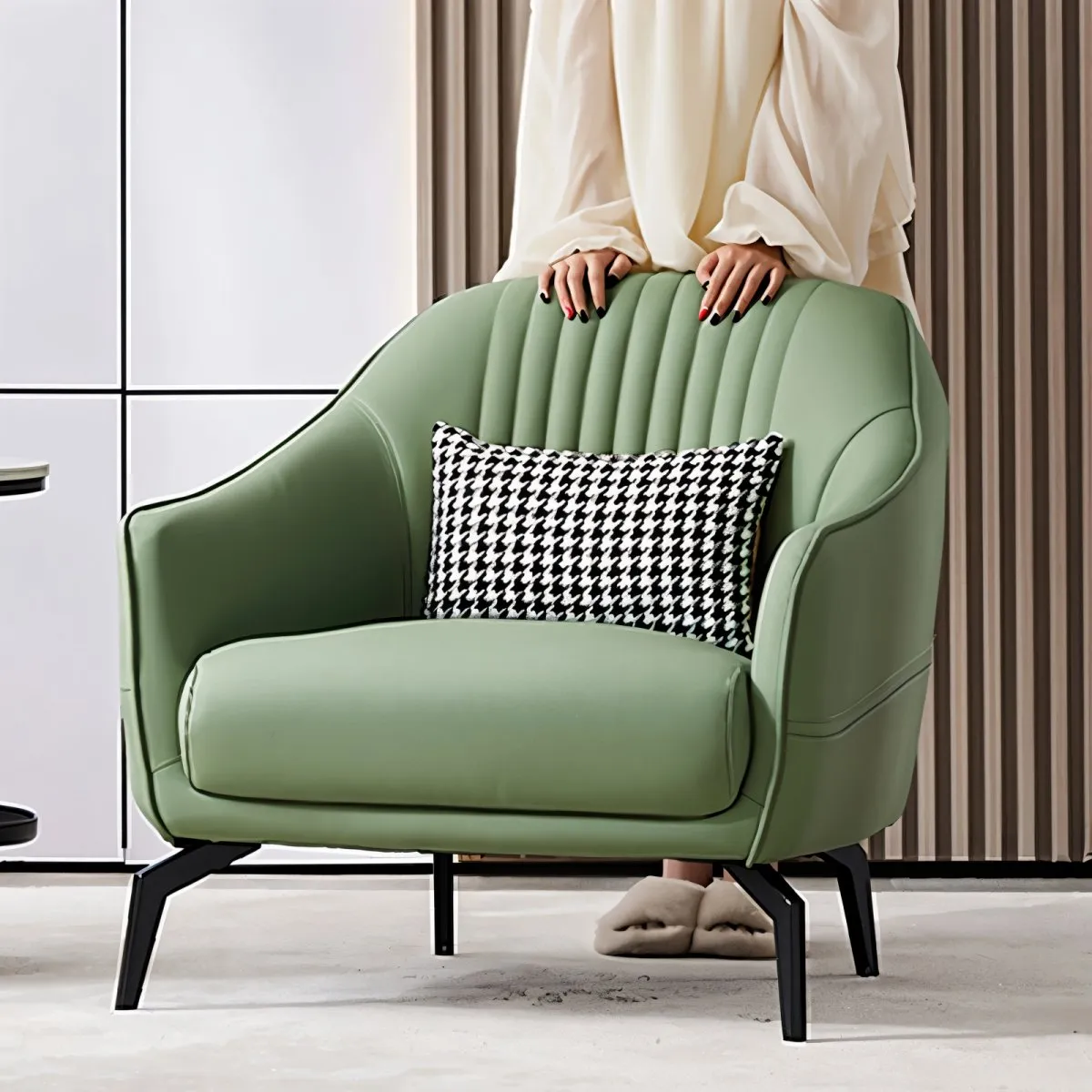 Thiri Accent Chair